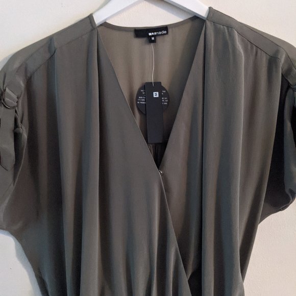 NWT LA Made Maya Silk Short Sleeve V Neck Dress Dusty Olive Size Medium - Picture 4 of 14